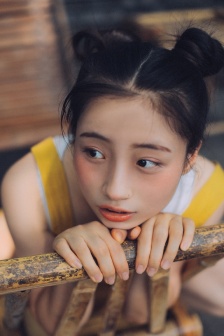 我和美艳的巨ru麻麻